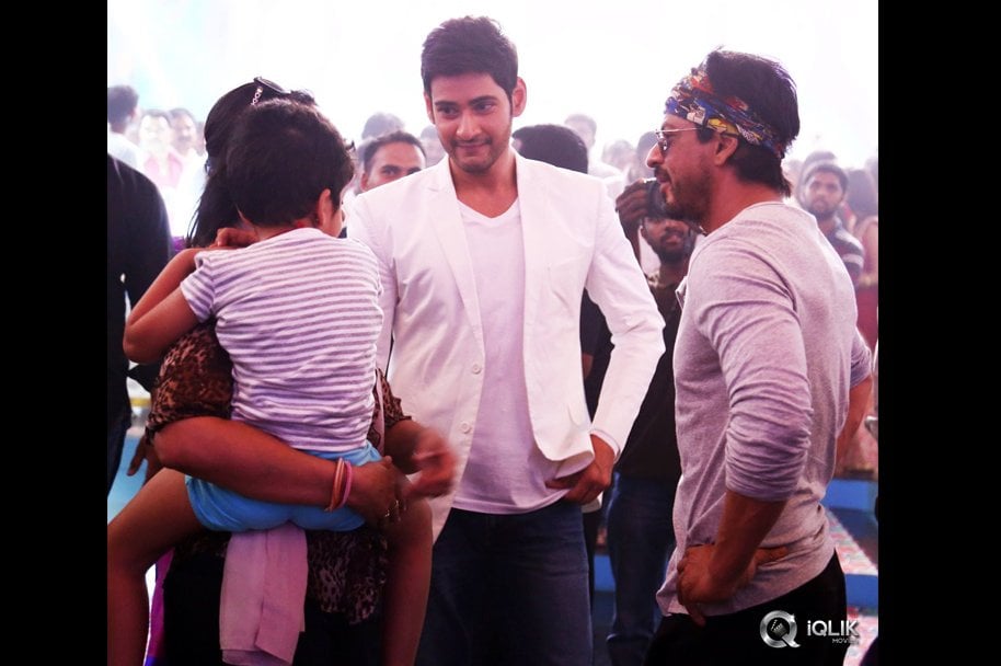 Shah-Rukh-Khan-Meets-Mahesh-Babu